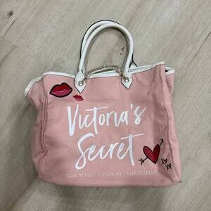 Victoria's Secret 2018 Angel City Pink Lips Heart Tote Bag Overnight Bag